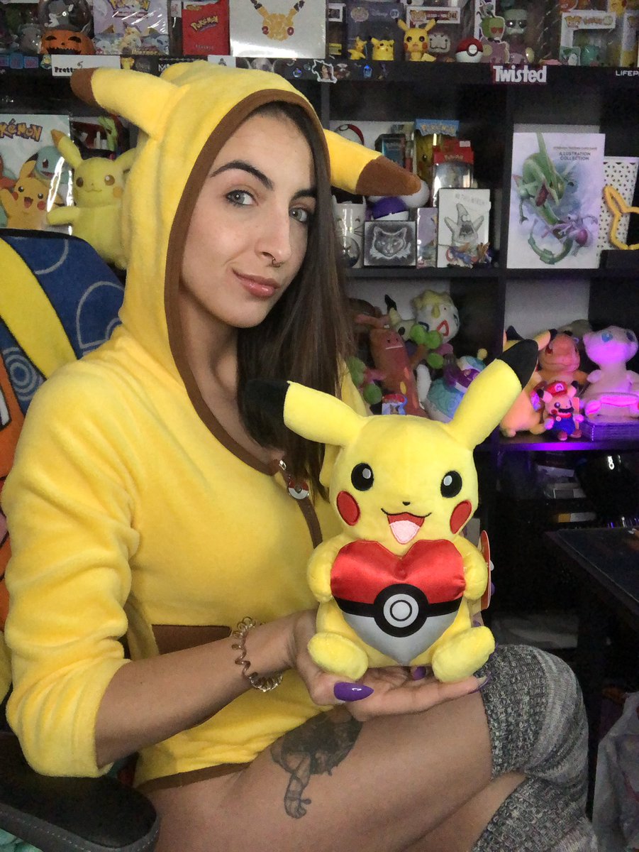 onlycynpai's tweet photo. Live on Twitch! 8:30pm EST! Come hang out with me! Pokémon onesie not required but encouraged 😂 https://t.co/SMx3QOmdHn
