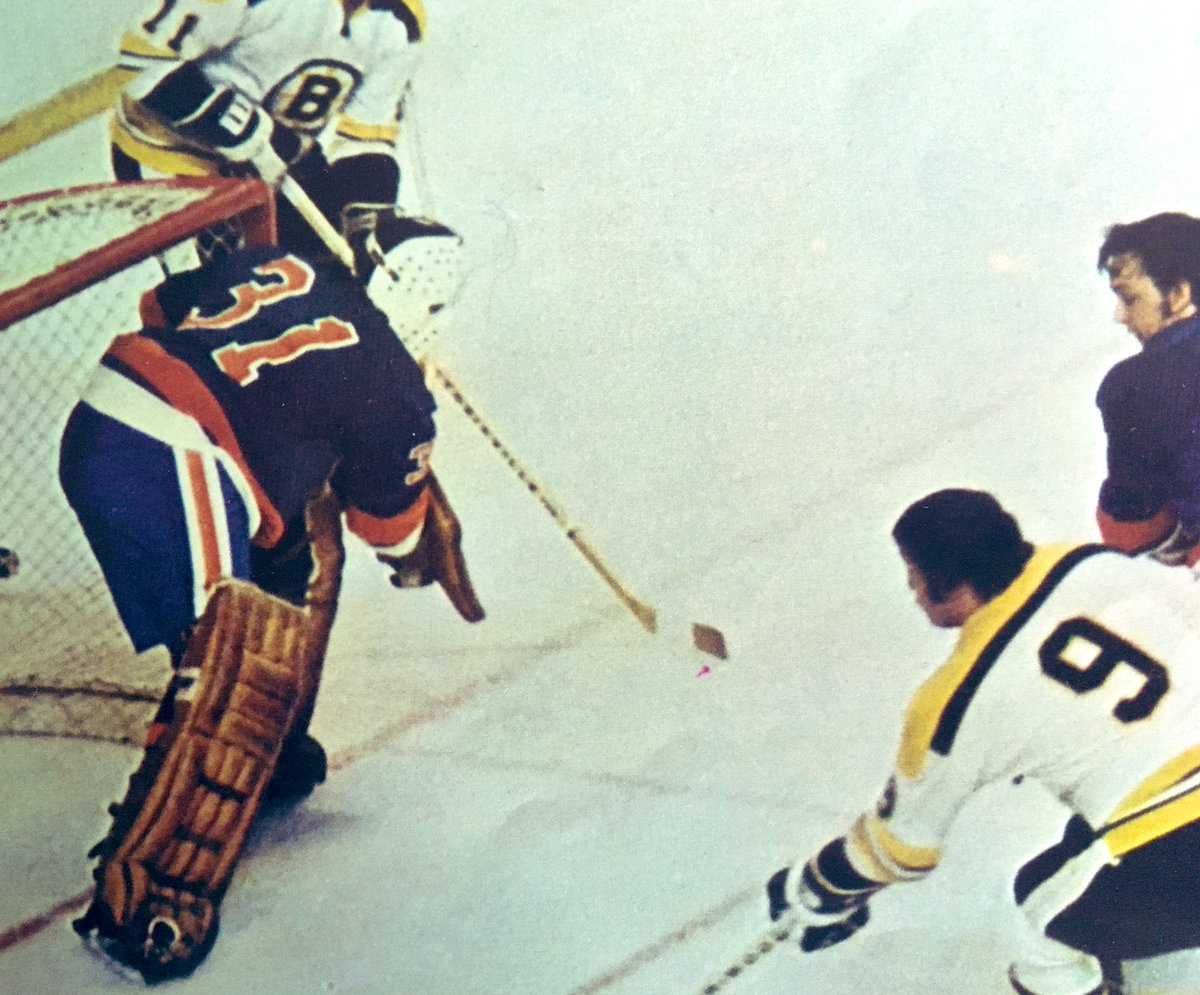 HockeyinmyAttic's tweet image. A young #BillySmith with the #NewYorkIslanders in 1972-73. 4 players on that team would go on to have their names engraved on the Stanley Cup in 1979-80.