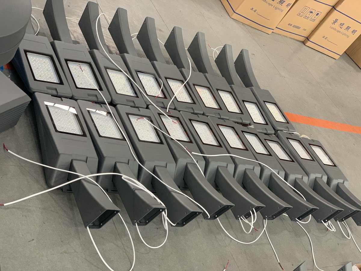 DC_Homeplus's tweet photo. Led Road Lighting - Jiangsu YinTai Lighting Technology Co.,Ltd. #ledoutdoorlight #ledroadlighting #ledstreetlighting #YinTailighting #YinTai https://t.co/cJbRo5oG5O