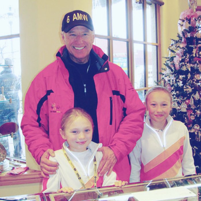 ConciergeofCO's tweet photo. Did you know @POTUS takes his family on a ski vacation every year?  He even visited @beavercreekmtn, (currently celebrating their 40th Anniversary season), the first few years it was open. Check out is @VailDaily exclusive from last visit! https://t.co/MLu4xXrn3Q

📷: @vaildaily https://t.co/wDKwvBHVS2