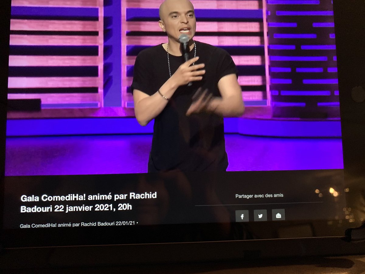 Pour garder le moral, j'aime profiter de notre culture. Ce soir, j'ai un billet pour le gala <a href="/comediha/">ComediHa!</a> et je pense qu'on va bien rire! 🎭

Bravo à <a href="/CarmantLionel/">Lionel Carmant</a> d'avoir initié ce beau défi. 🕺🏾

#TousEnsemblePourAllerMieux