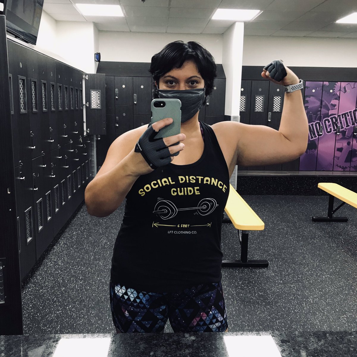 TheHomeCaker's tweet photo. #flexfriday courtesy of #LFTclothingco 😷 https://t.co/XgahvacCvE