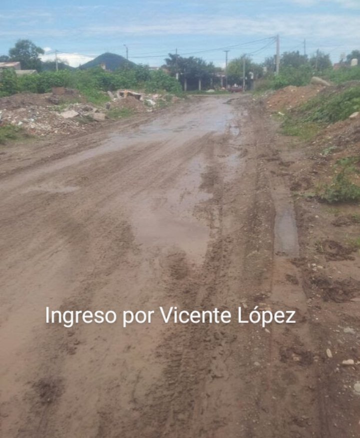 MaviSilva9's tweet photo. @RomeroBettina @PrensaBettina @GustavoSaenzOK así estamos en @PereyraRozas alguien puede hacerse cargo? #ExPereyraRozasBarrioOlvidado
#Queremoslosaccesos
#Eslahoradelosbarrios https://t.co/o0nDFeTxRT