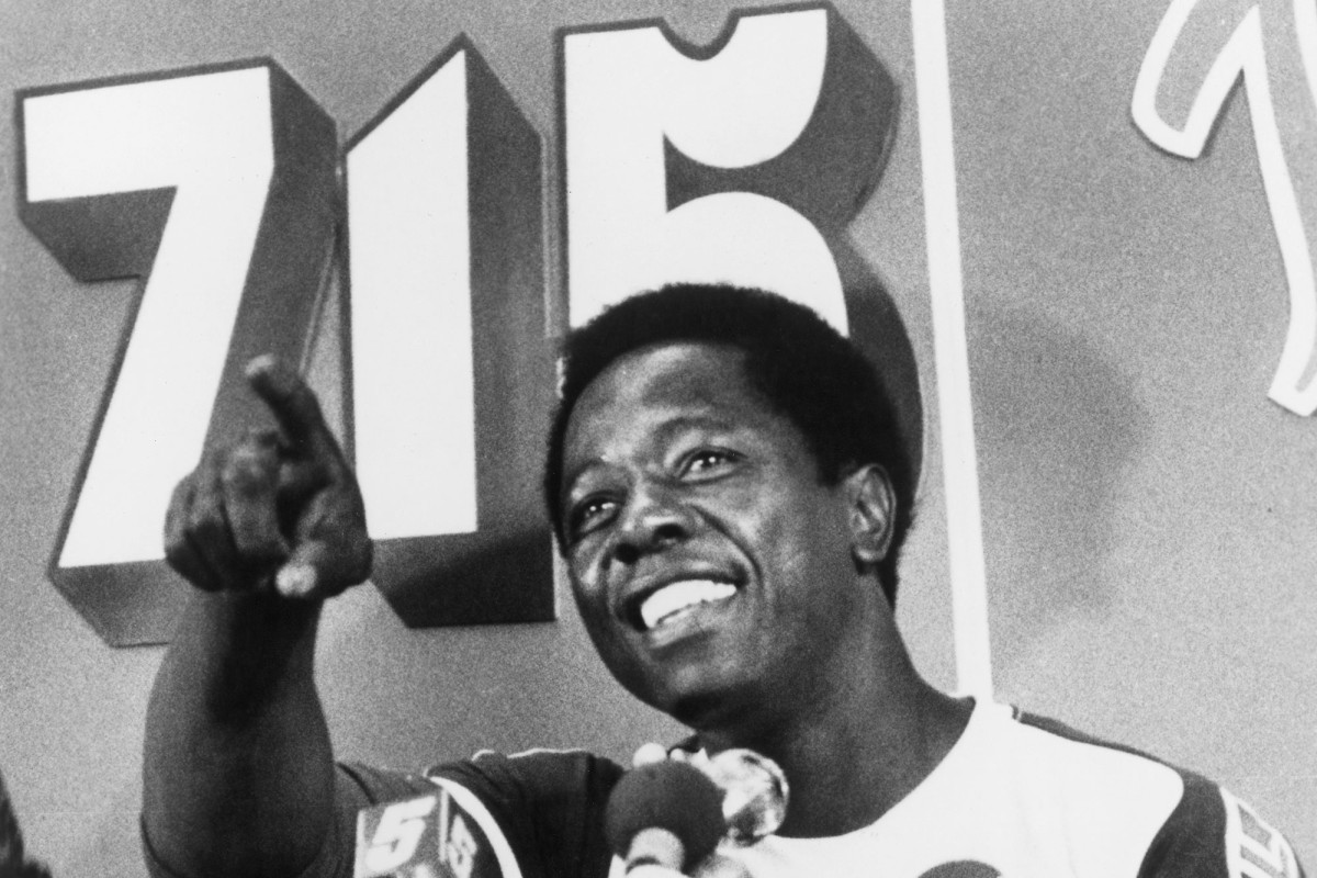 Hank Aaron navigated baseball's nasty home run chases with grace Sherman