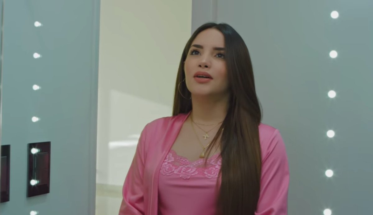 Jukiixspain_'s tweet photo. Bueno, aprecien lo hermosa que se veía Kim en Amándote 💗👄💗 https://t.co/brVUzX7yBe