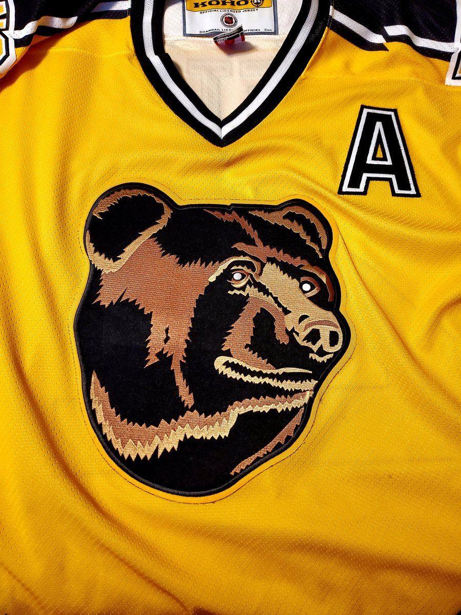 Cat_932331's tweet photo. Added some beauties to the jersey collection 😍 #Panarin #Leetch #NYR #NHLBruins #HFC #PoohBear @artemiypanarin https://t.co/ptdbHSfa4r