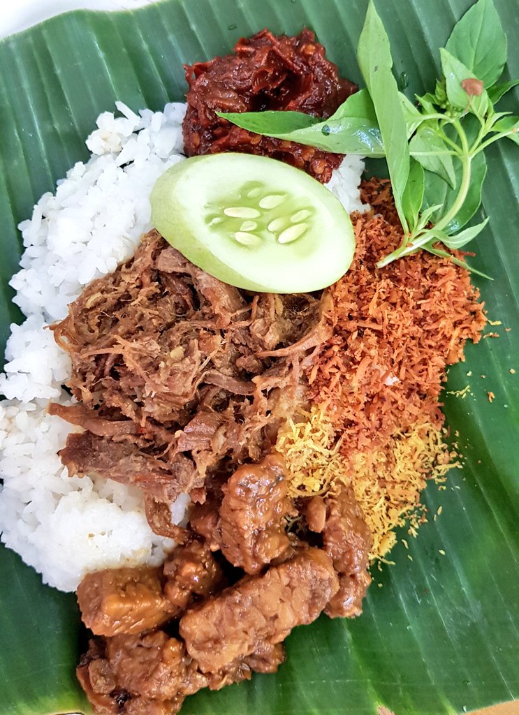 avien_indra's tweet photo. Sarapan dulu biar kuwat
.
Nasi Bogana May May https://t.co/2fK739lc1r