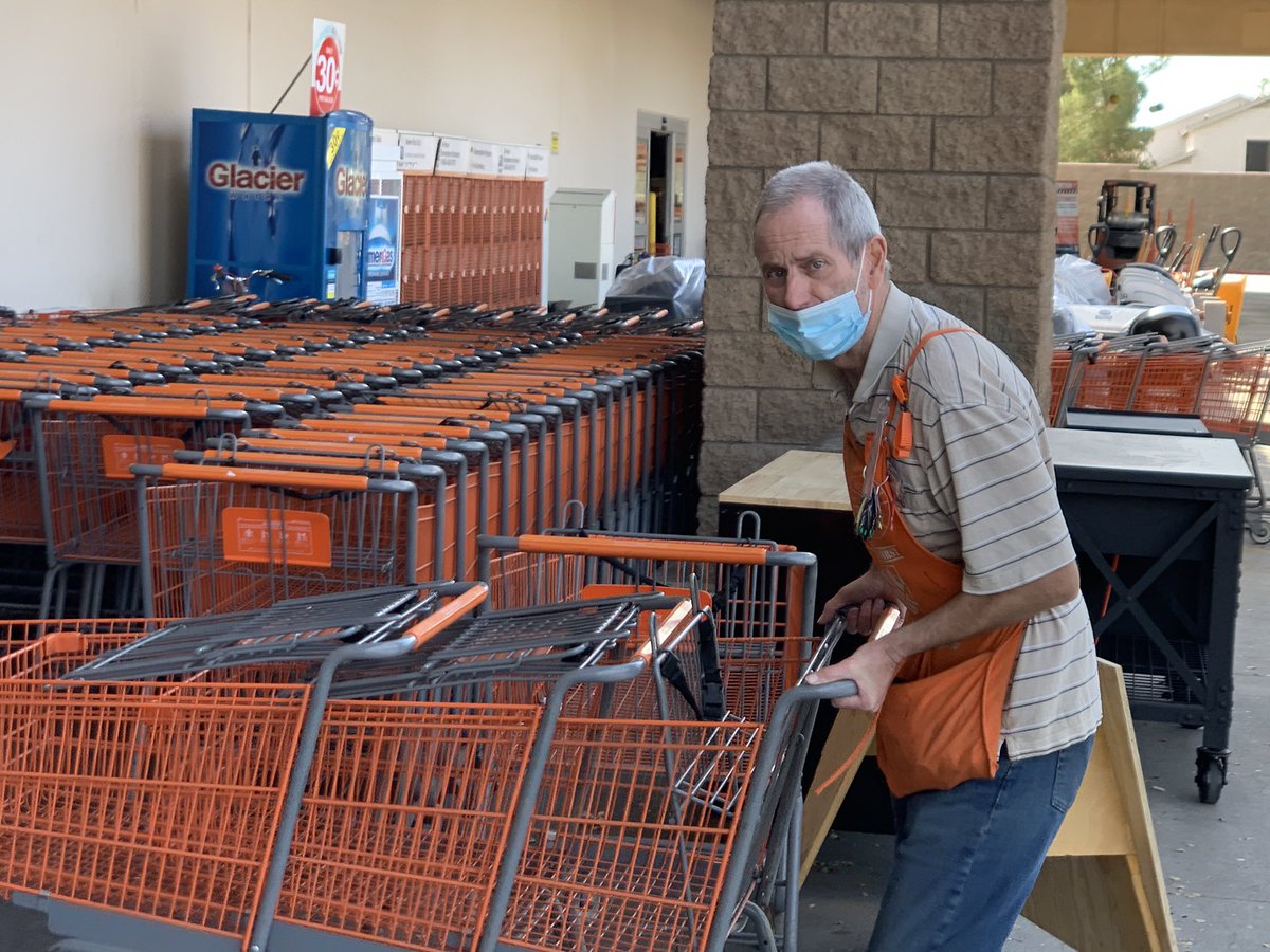 AFilantres's tweet image. Another great #CaughtInTheAct moment.
Recognizing Kent In D21 for all he does for our customers everyday. Not only is he a flat stacking machine, he is also a cart run monster! Thank you for all you do Kent!

#D66Proud
 #Team473 

@GPsharkz @D66Celest @Phil_Goosic @FSaldana13