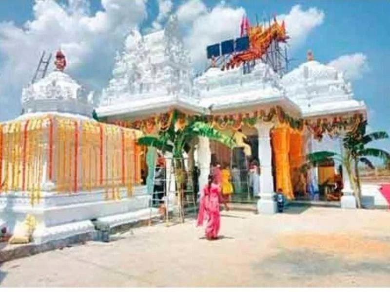 In 2020, Very recently  #KCR Garu donated for the construction of Sri Venkateswara Swamy temple at Swarnamukhi in Nellore district. (6/6) @KTRTRS