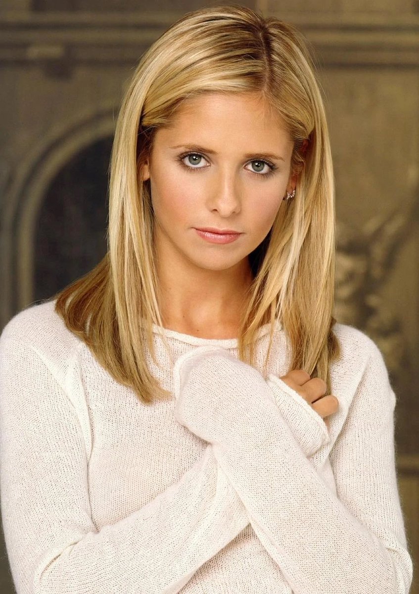 Buffy Summers: Strength UPRIGHT: Strength, courage, persuasion, influence, compassionREVERSED: Inner strength, self-doubt, low energy, raw emotion