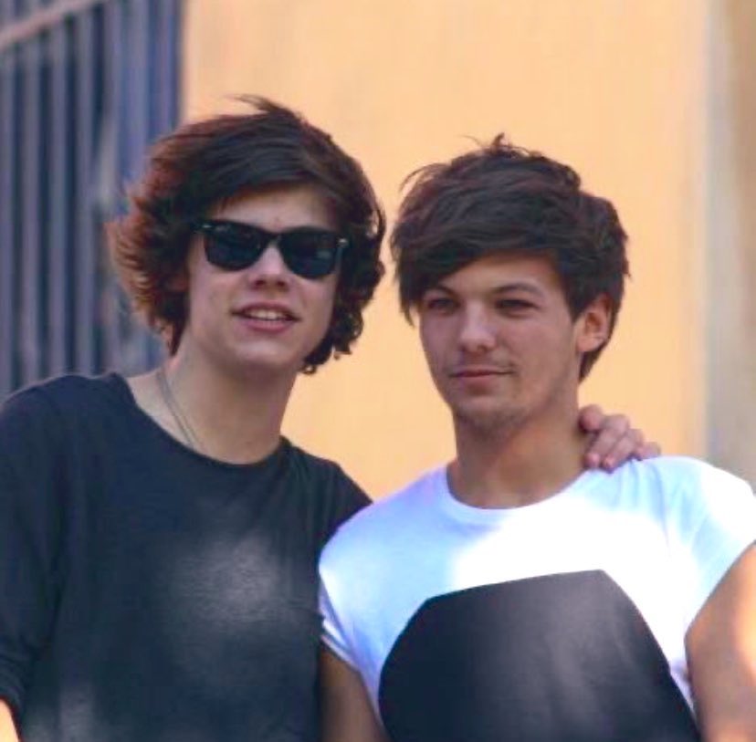 Hands around the neck. 