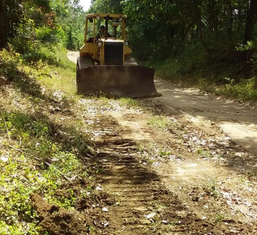 #Nicaragua 

Gobierno Sandinista da inicio al  proyecto de mejoramiento de caminos en las comunidades Pedro Joaquín y Monte Grande Occidental del municipio de Nandaime.