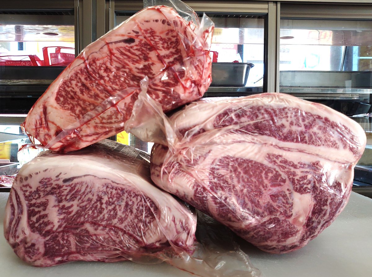 かんの精肉店 On Twitter 十勝産交雑牛 F1 あります 和牛なみのサシ入りが100g 800円 スキヤキ しゃぶしゃぶ ステーキお好みでカットします 北海道 十勝 Tokachi 帯広 精肉店 牛肉 ステーキ 焼肉 交雑牛 スキヤキ しゃぶしゃぶ Https T Co