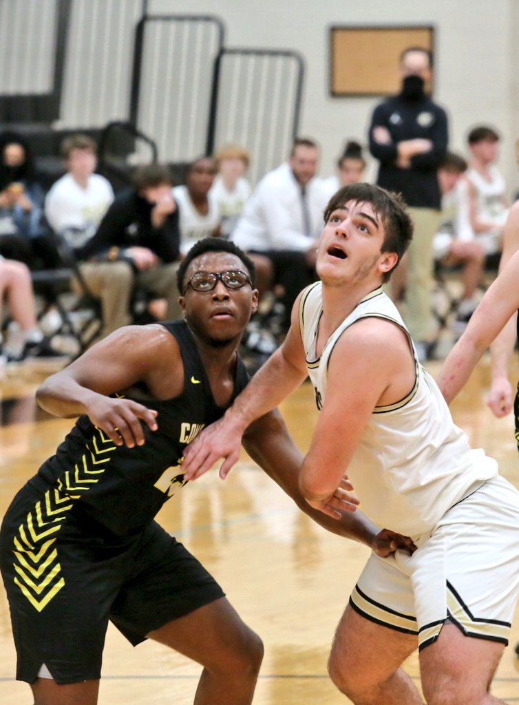 <a href="/MJHS_Hoops/">Mt. Juliet Basketball</a> 57, Hendersonville - 44
Bears led by Osize Daniyan with 16, Jacob Burge with 15. Bears are at Franklin tomorrow afternoon for a 3:30 tip.