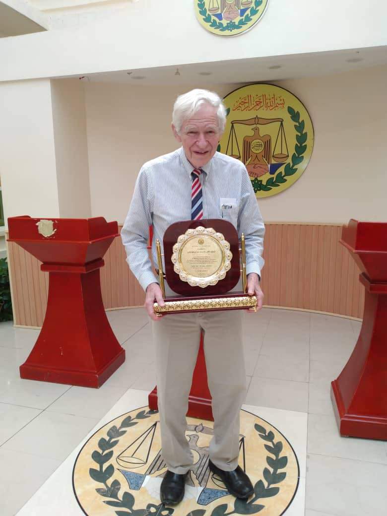 YSoraan's tweet photo. Dr. Richard S. Bransford loves to do something for our people and trained medical doctors for us; so we are very pleased to witness a Presidential appreciation award to him by the president of the Republic of Somaliland H.E. Musa Bihi Abdi, @musebiihi https://t.co/O7dPIqr2Gn
