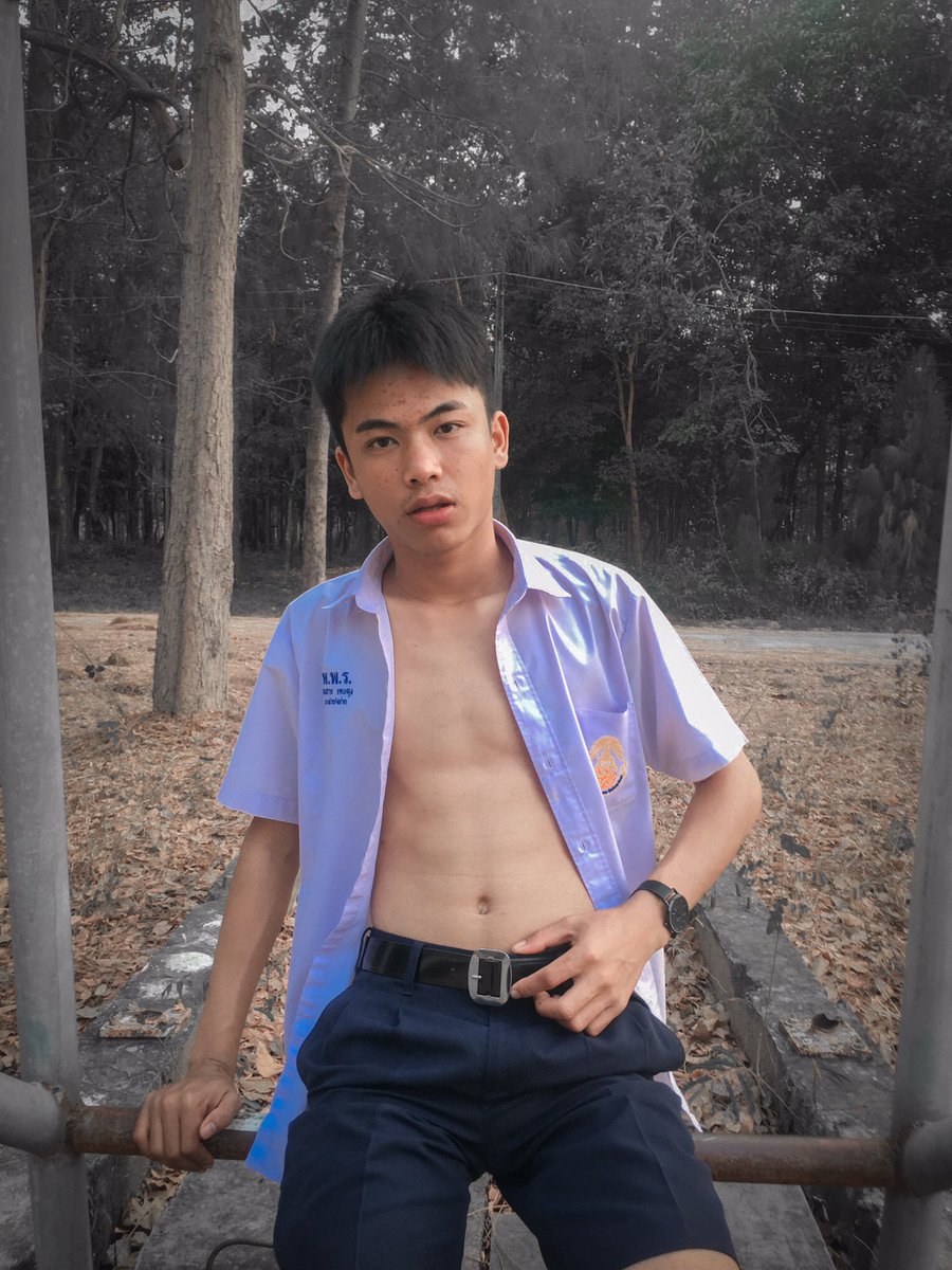 TheeraphatSric1's tweet photo. น้องตุ้ง.....โรงเรียนพอกพิทยาคม รัชมังคลาภิเษก ศรีสะเกษ 02 https://t.co/UtatI4b7Ey
