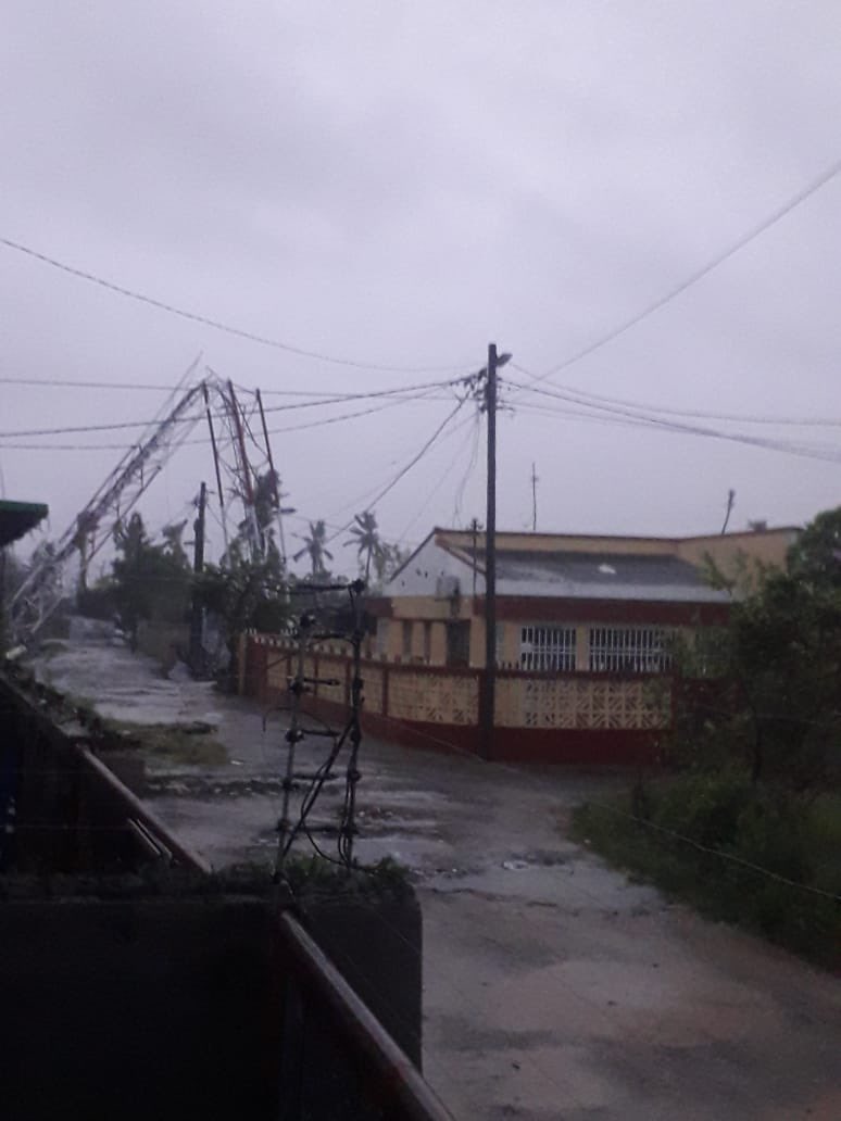 tWeatherSA's tweet photo. 🌀🇲🇿AFRICA: Extensive damage reported out of Beira, the epicentre of  #CycloneEloise | 📸Supplied https://t.co/hrh2XC6L9q