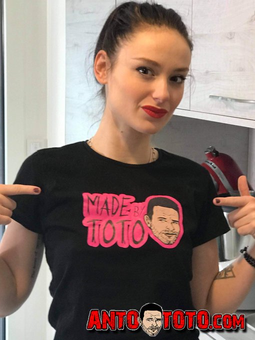 Bient&ocirc;t dans les castings d'Anto avec Alice 🎼  Alice &ccedil;a glisses au pays de TOTO 🎼 @AntoTotoCom @anthony13toto<a href="/tag/porno"class="tags"><span>#porno</span></a><a href="/tag/interracialporno"class="tags"><span>#interracialporno</span></a><a href="/tag/frenchporno"class="tags"><span>#frenchporno</span></a><a href="/tag/p%C3%A8reno%C3%ABl"class="tags"><span>#p&egrave;reno&euml;l</span></a>