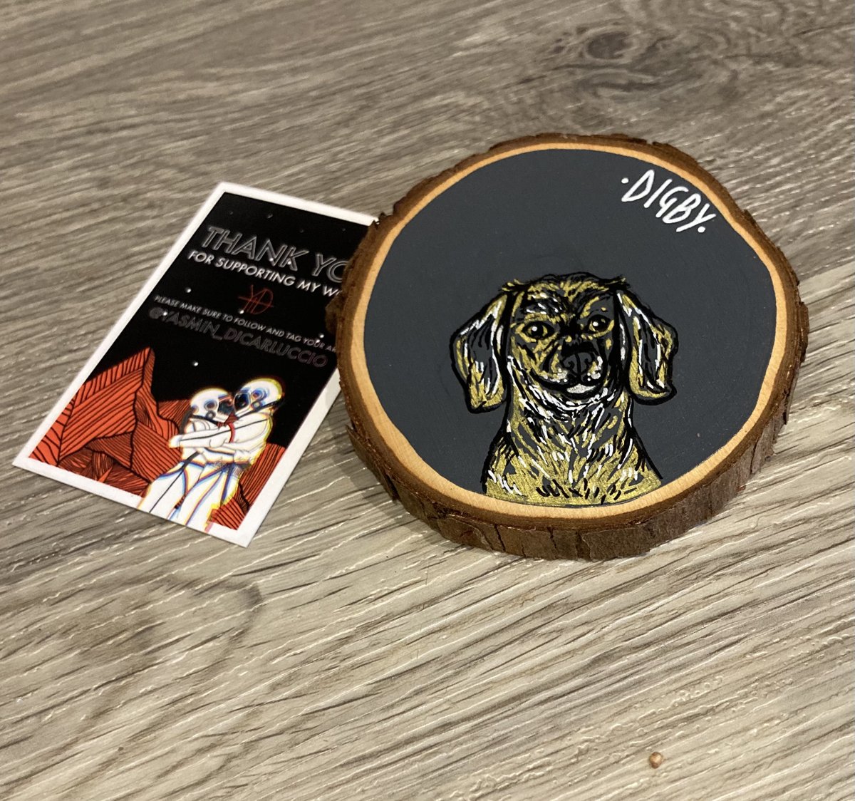 Happy Saturday 🎀 

This week I received a gorgeous, unexpected, gift from my sister in law..

I love it because it features my dog, I love it because it’s thoughtful and I LOVE IT because it’s been made by a small business!

instagram.com/yasmin_dicarlu…