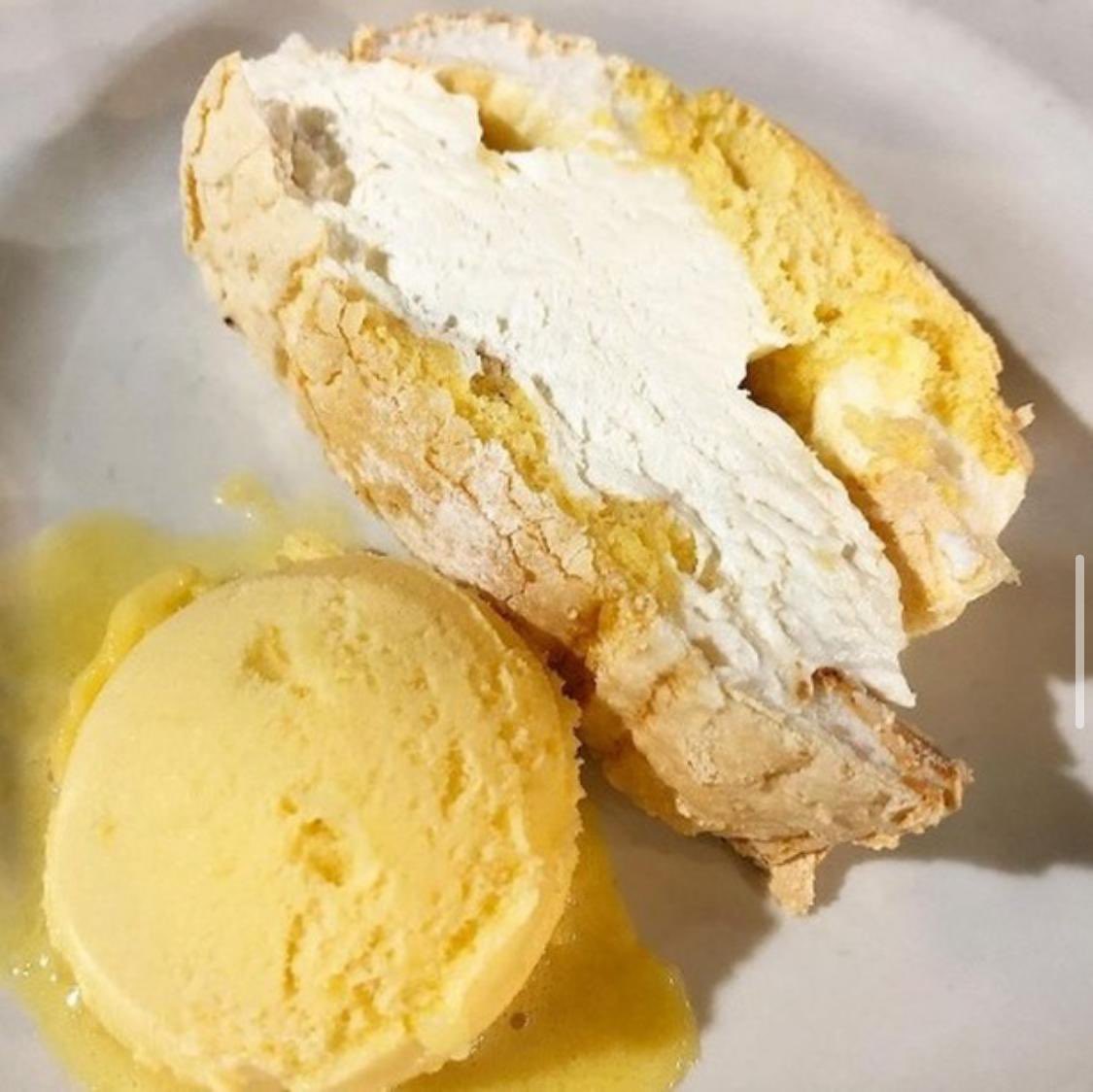 cascomte's tweet image. Hola ✨👋 A partir del lunes 25.01 volveremos a servir (todos los días de la semana) comida al mediodía (13.00-15.00) y cena (20.00-22.00) en nuestro hotel. Este servicio será solamente para clientes que estén alojados en el hotel 🏨