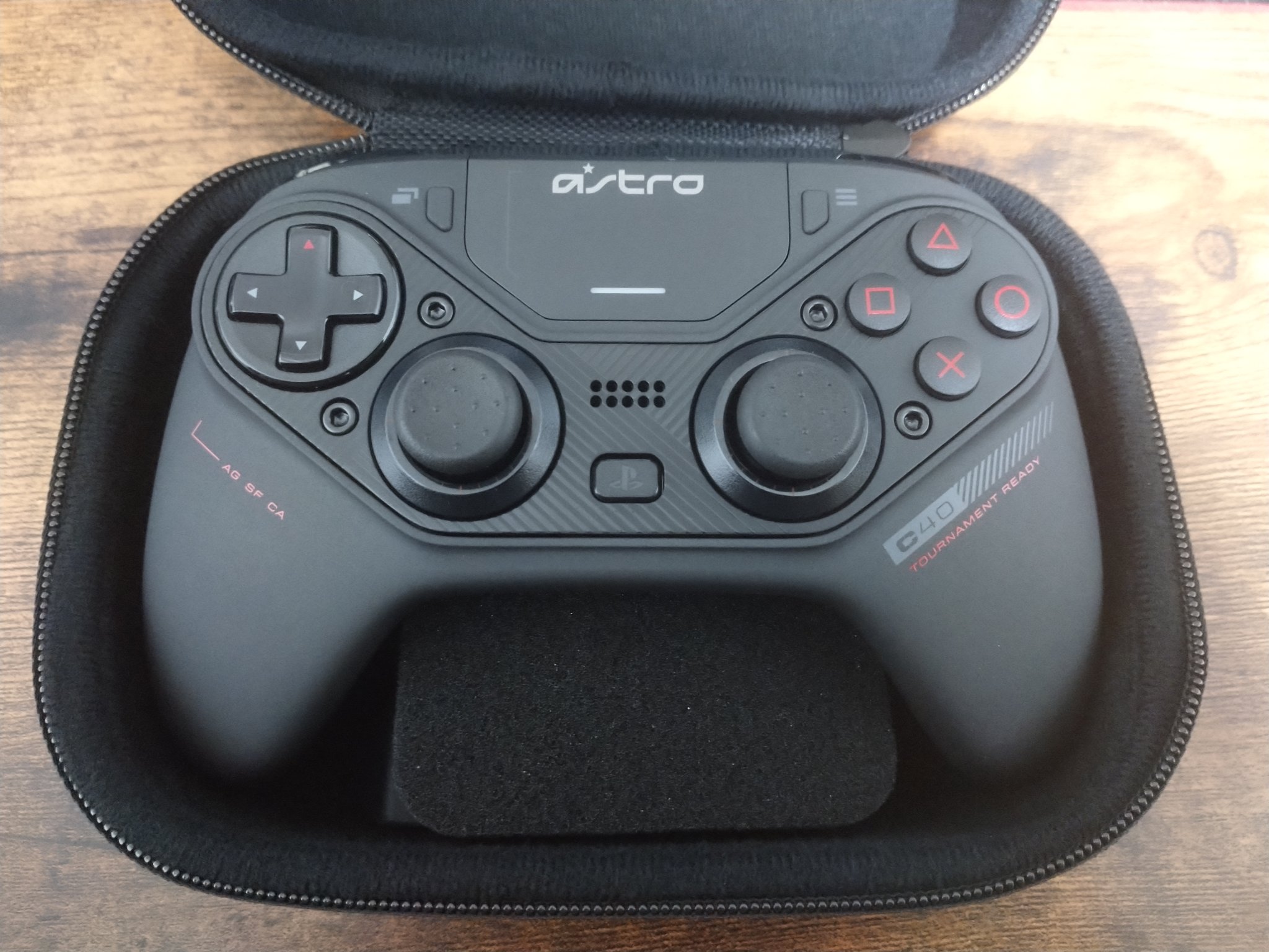 寝る夜 コントローラーの調子が悪かったから かなり悩んだけど買ってしまった Astroc40