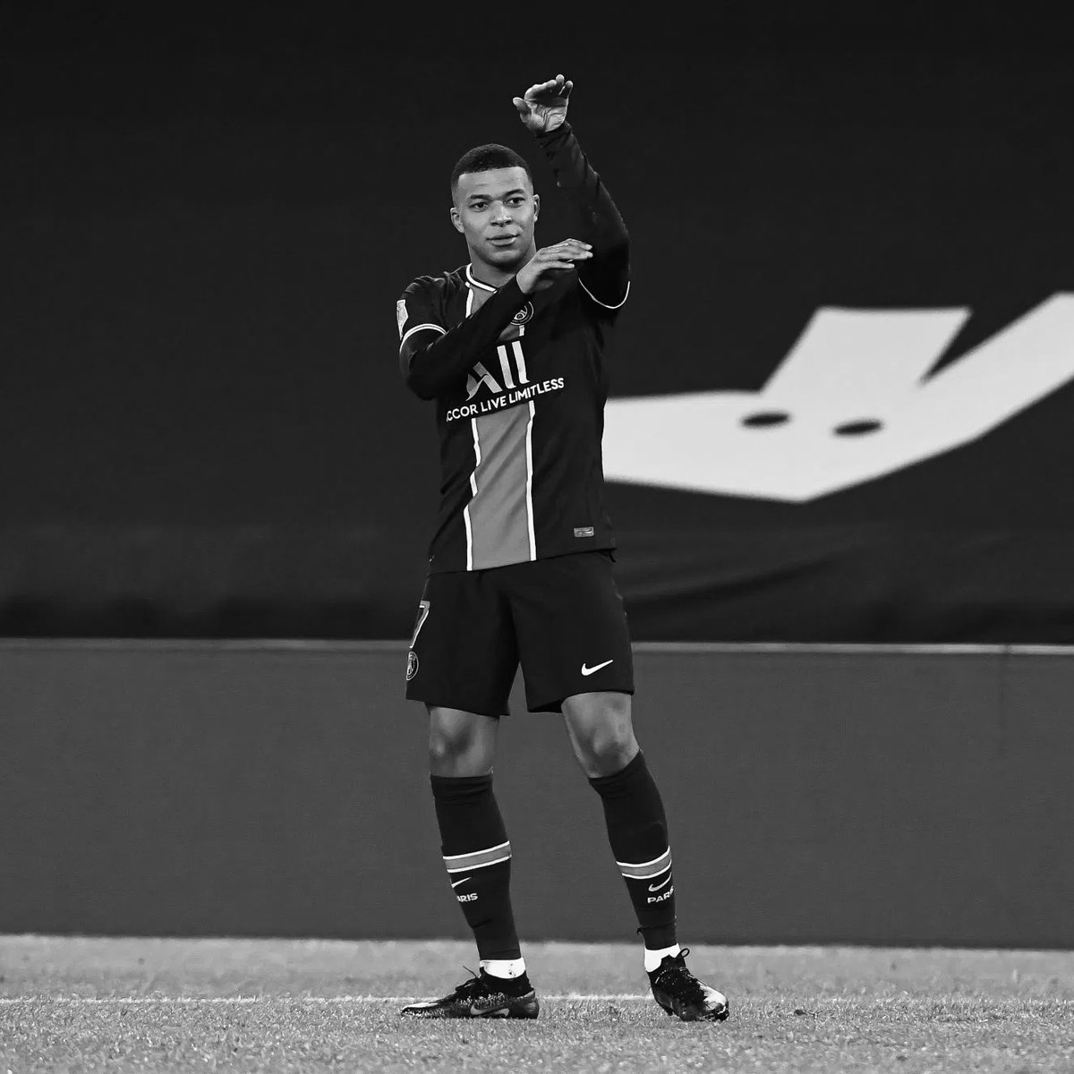 Pitching It Black tweet media