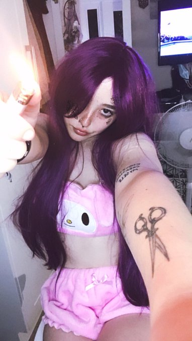 𝙙𝙤𝙣&rsquo;𝙩 𝙡𝙚𝙩 𝙢𝙮 𝙘𝙪𝙩𝙚 𝙚𝙭𝙩𝙚𝙧𝙞𝙤𝙧 𝙙𝙚𝙘𝙚𝙞𝙫𝙚 𝙮𝙤𝙪. 𝙞&rsquo;𝙡𝙡 𝙘𝙧𝙪𝙨𝙝 𝙮𝙤𝙪 𝙬𝙞𝙩𝙝 𝙢𝙮 𝙡𝙞𝙩𝙩𝙡𝙚 𝙛𝙚𝙚𝙩 𝙬𝙞𝙩𝙝𝙤𝙪𝙩 𝙝𝙚𝙨𝙞𝙩𝙖𝙩𝙞𝙤𝙣. 𝙜𝙚𝙩 𝙛𝙚𝙩𝙞𝙨𝙝<a href="/tag/newprofilepic"class="tags"><span>#newprofilepic</span></a>