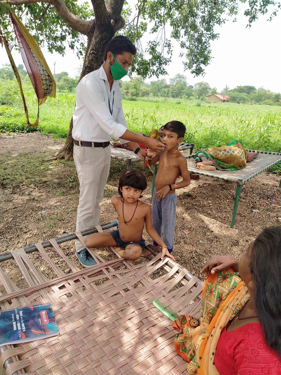 #गुजरात_आरोग्य_महासंघ_ग्रेडपे_लडत કોરોના મહામારીમાં છેવાડા ના માનવી સુધી આરોગ્ય સેવા પહોંચાડનારા આરોગ્ય કર્મચારીઓ ને ન્યાય આપો... ગ્રેડ પે ૨૮૦૦ અમારો હક છે.