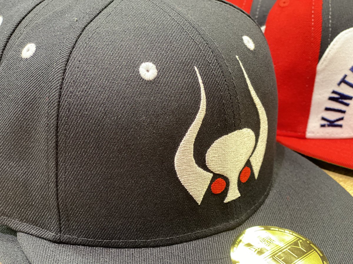 近鉄バファローズキャップ 特設コーナーが完成しました✨ 本日から