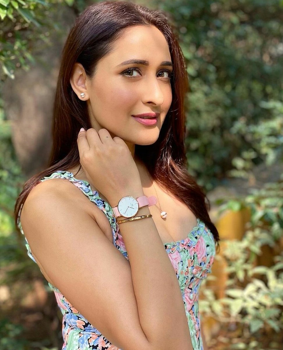 South Indian Actress, #PragyaJaiswal Will Play #SalmanKhan's Lady Love in #AntimTheFinalTruth!

She Has Been Shooting For #Antim Along With @BeingSalmanKhan Since Weeks, Excited Too See a New Lady Opposite Salman Onscreen, #FreshPair!

ANTIM's SHOOT END - MID FEBRUARY