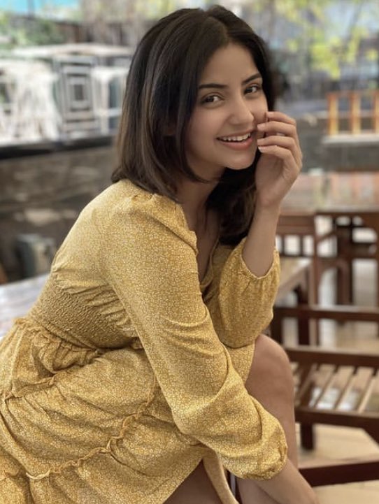 Princess_sammu's tweet image. Gud Noon Pullaingos 💙💛

Have A Super weekend guys 😍🥳

#MasterFilm   #BlockbusterMaster #MasterTheGlobalTopper 
#Master @actorvijay ❤️