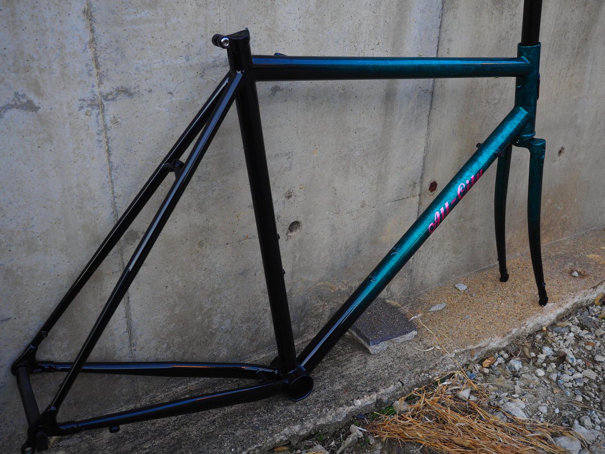 Humhumhug_info's tweet photo. All-City Cycles
https://t.co/DvYs9BqxVH https://t.co/qY27TxLdfM