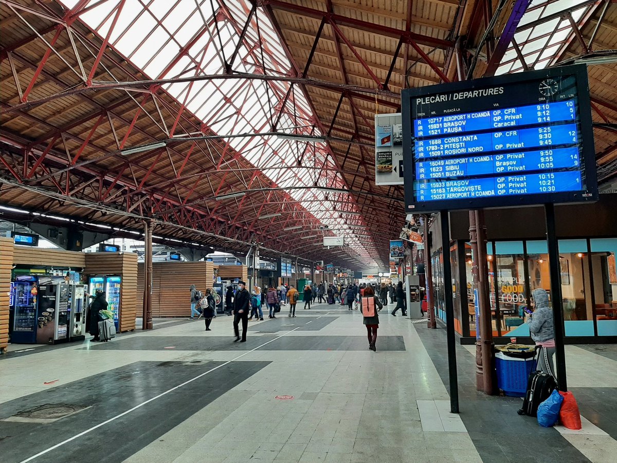 That's  #Bucharest's gritty Gara de Nord on a cold Saturday morning. Which means it's time for another little  #railway day trip!