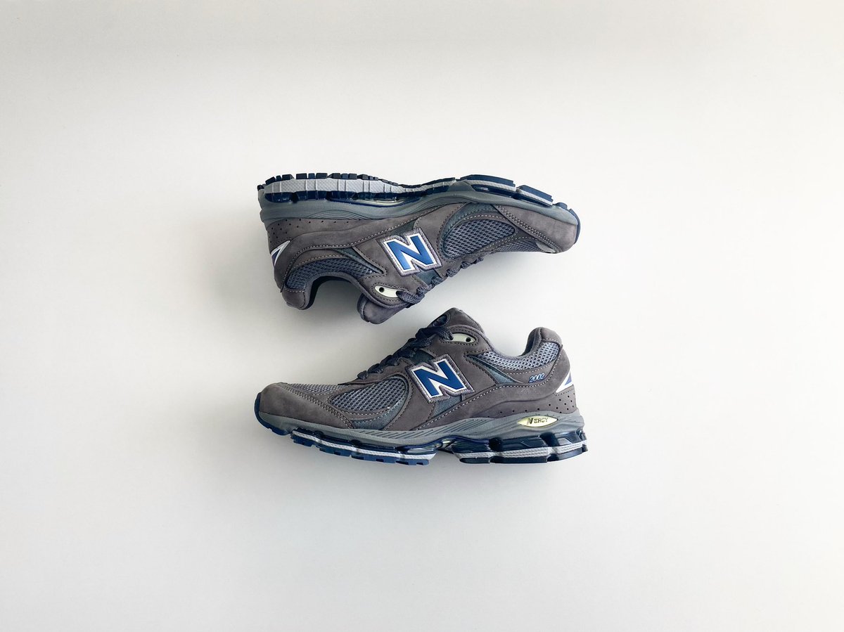 omcity052's tweet photo. ようやく入手できたmr2002cu
#newbalance #mr2002cu #mr2002 https://t.co/AESkBJffYQ