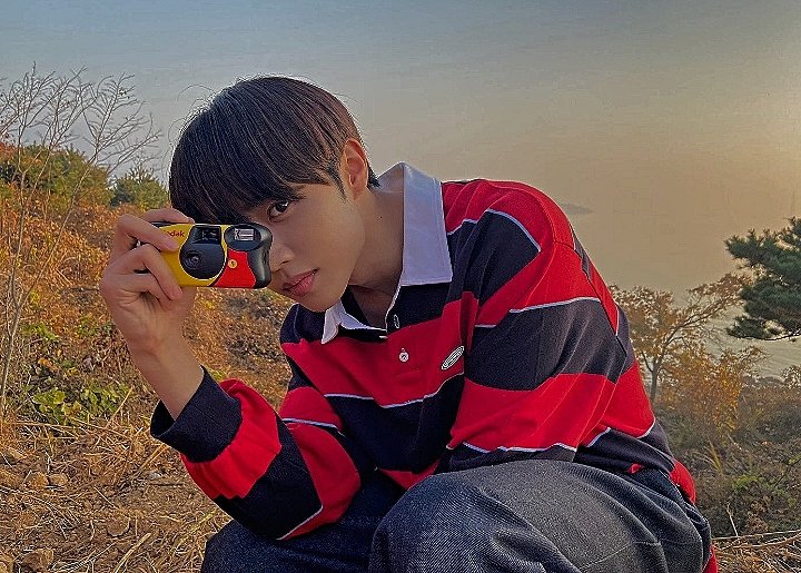 THE BOYZ as 90s heartthrobs [ a thread ]