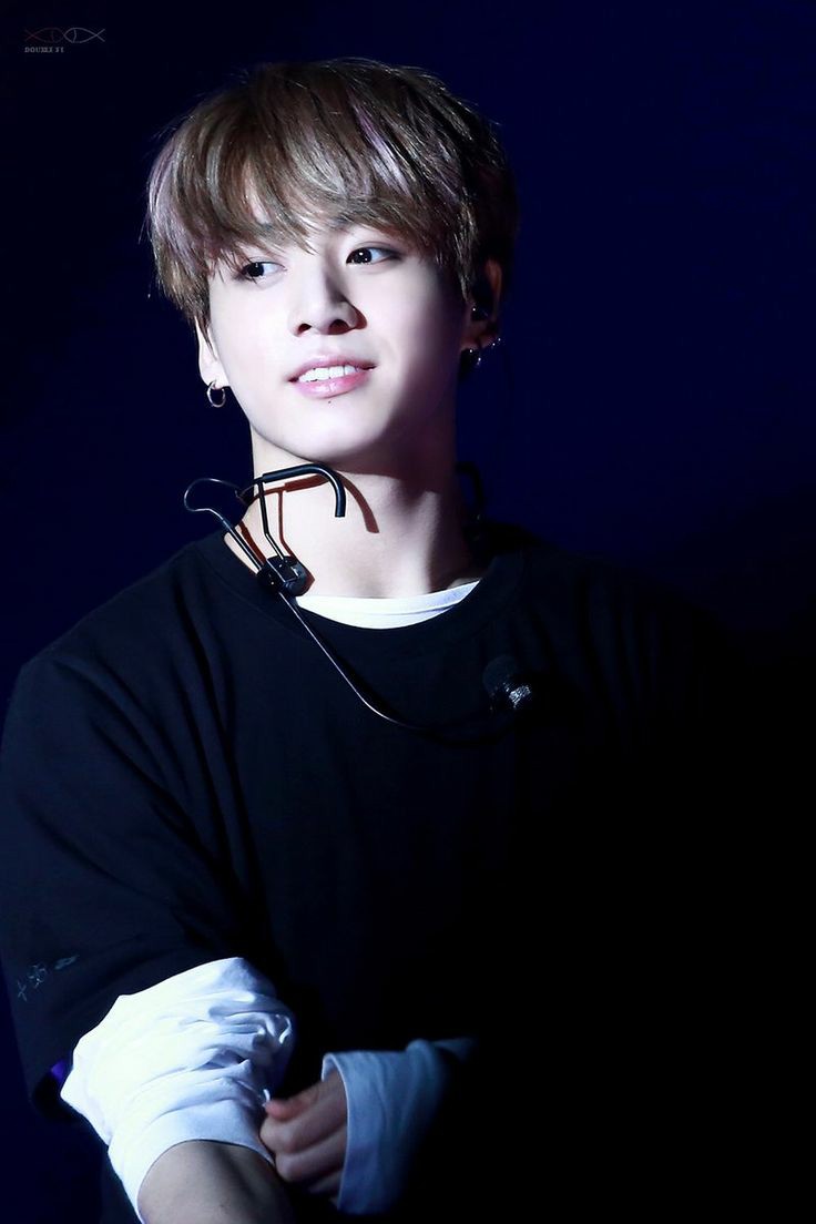 Jungkook and Geurem/Cloudie.