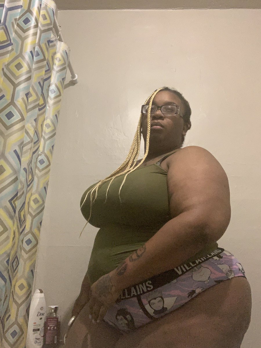 Fantasyy__Landd's tweet photo. They Use To Call Me Fat Like I Ever Gave A Fuck 💪🏽 #BBW #YoFavBBW #FatGirlFormation #PrettyAndRatchet #YoFinalFantasy #Thuggin #BigSteppa #Aries #BigChoppa https://t.co/1aM7sksARs