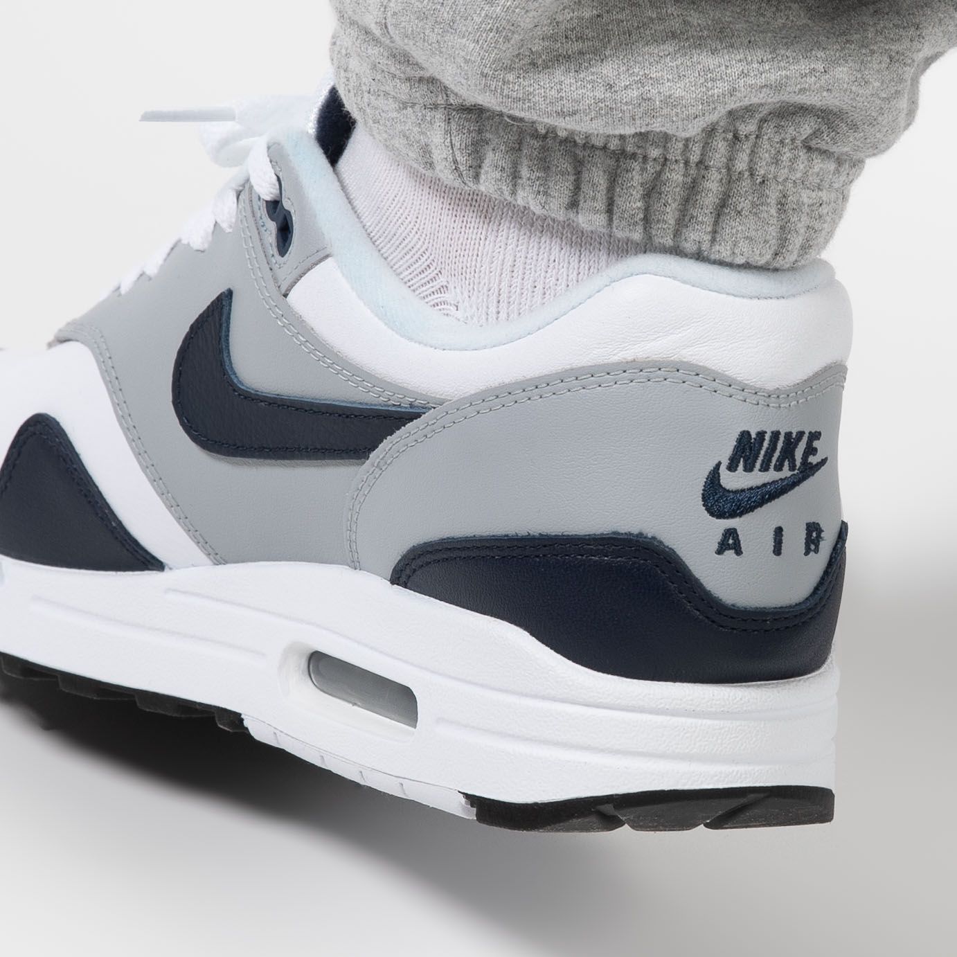Titolo on X: out now 🔥 Nike Air Max 1 Lv8 Obsidian are