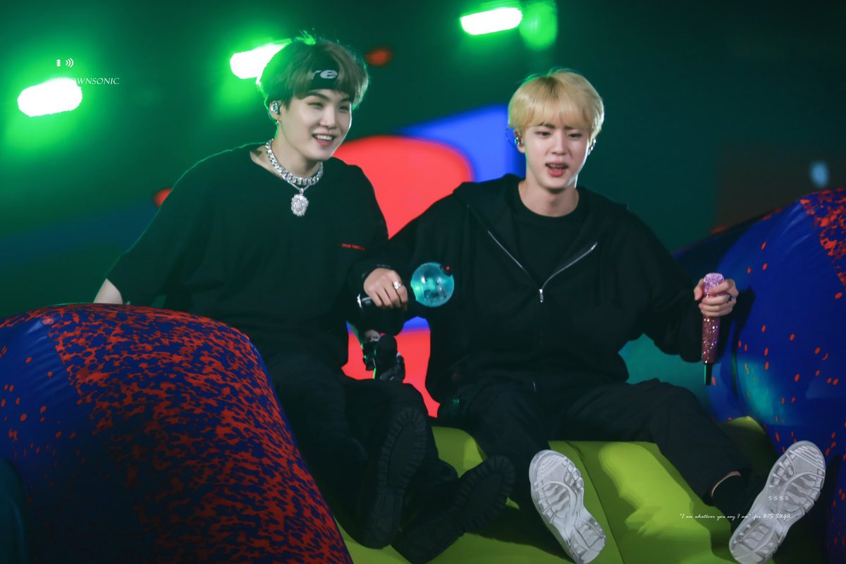 i won't forget how happy i am when this happened!!! After the v v long wait of yoonjinist, yoonjin decided to slide together 