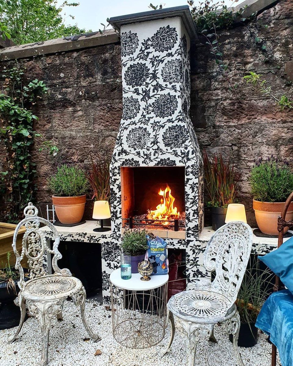 MorleyStoves's tweet photo. With signs of spring popping up it can be time to start garden planning. This Volcanic Fireplace is be prefect for garden warmth. #outdoorfireplace #gardendesign #gardenfire #gardenlife #gardenheat #gardenfire #landscapers #gardendesigners #gardenarchitecture #gardenarchitect https://t.co/EKMMpi3GGs