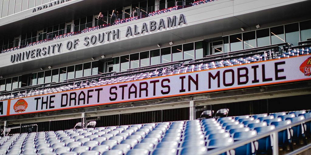 nflnetwork's tweet image. Who will be a part of the 2021 @NFLDraft class? 🏈

The path goes through Mobile, AL. 

📺: Reese's @SeniorBowl | TODAY (2:30pm ET) on NFL Network