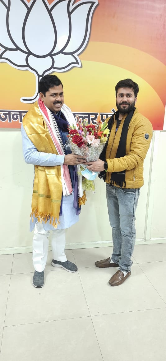 Anujmaausha's tweet photo. उत्तर प्रदेश कीं IT सेल के कुशल संचालक भारतीय जनता पार्टी उत्तर प्रदेश के प्रवक्ता एवं प्रदेश मंत्री मेरे अभिभावक श्री  Sanjay Rai जी  को जन्मदिवस की हार्दिक शुभकामनाएँ, आपका आशीर्वाद सदा बना रहे ऐसी ईश्वर से कामना है। https://t.co/CMDMKYvIzz