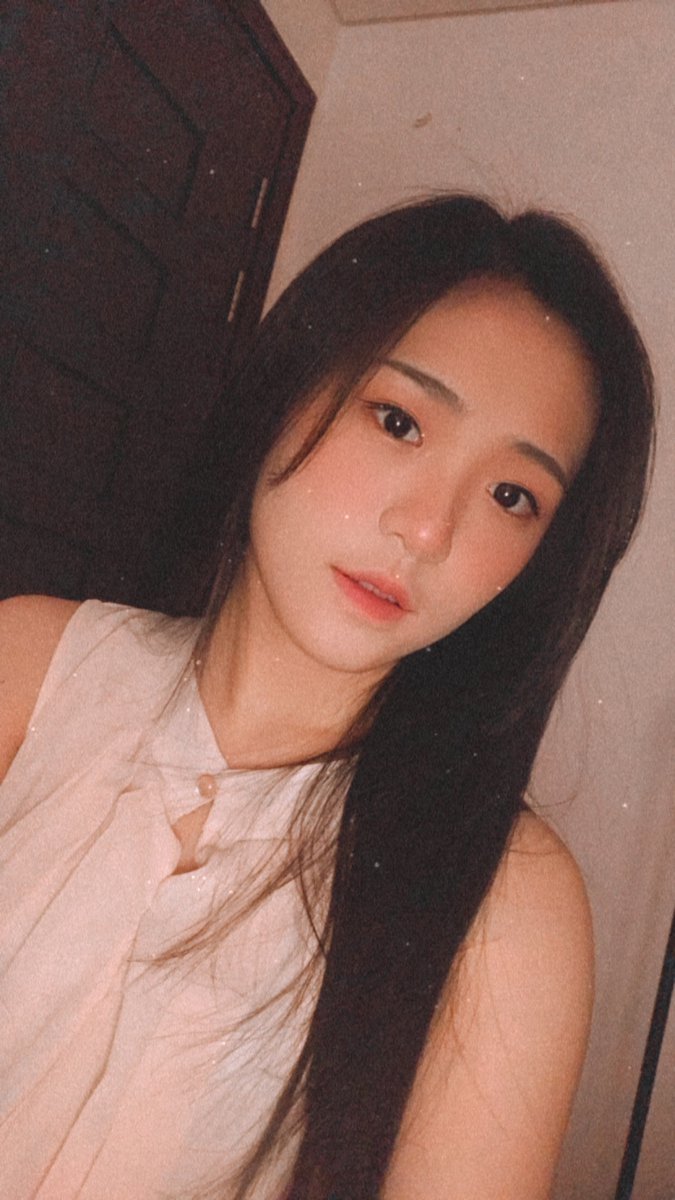 Celine_tzh's tweet photo. Hadiah untuk kakak🙈🙈 Goodnight💕💕 https://t.co/NvvuSgEL5N