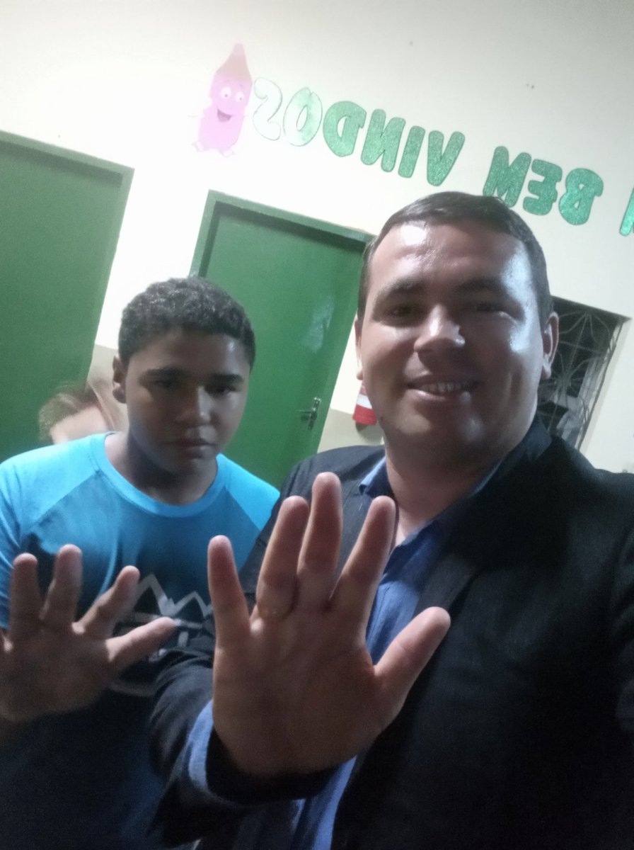ValdemirTauaCe's tweet photo. Região de Tauá-Ce e Distrito de Crateús-Ce de mãos dadas no cumprimento da missão de #Discipulando+. Foi uma benção, 4 cerimônias de batismos. Valeu Pr. Rosivan Saldanha e Evanice Saldanha . Vocês são uma benção. #MissãoCalebe/2021💦💦 https://t.co/iZAgDkErlz