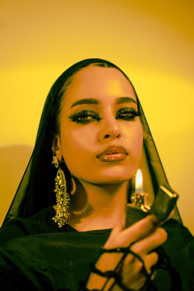 shaistadeen's tweet image. outta sight but on your mind.