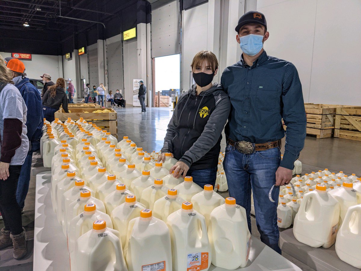 FeedingUtah's tweet photo. A few highlights from our Washington County Miracle Project! It was an amazing day that allowed us to provide food for 1296 families. Thank you to all who made this possible! https://t.co/wF8bb5yEEf