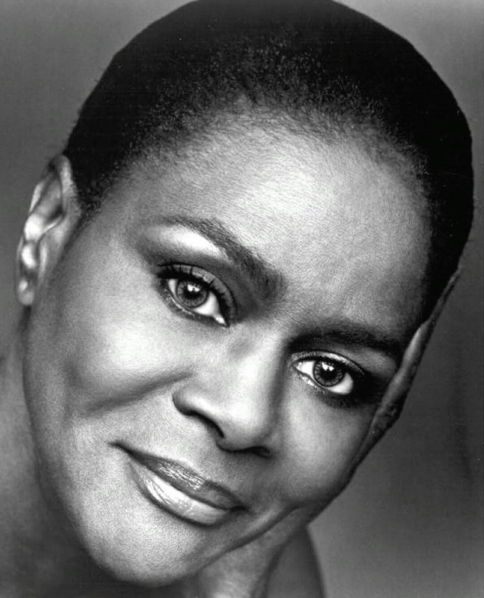 FlyBelles's tweet photo. #ToGodBeTheGlory: @IAmCicelyTyson L-I-V-E-D!!!! #CicelyTyson epitomes #FlyBellesAchieve! Thank you & well done, Fly Belle.🤗😘❤️👏🏿👑😇 #KreateYourPioneerDestiny #KreateYourDestiny #PurposePromisePower #DivineDeliveranceDestiny #WholenessWorthyWealth #BlackWomenShowedUs #FlyBelles https://t.co/bmdA8c47VF