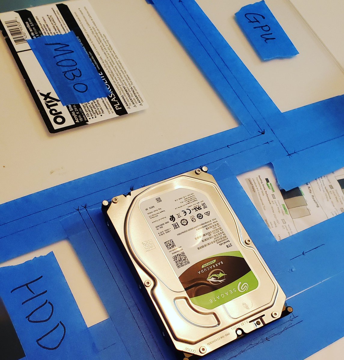 DDCustomMods's tweet photo. 🛠🪚Acrylic backplates marked out for the components 😎👍  

Hopefully we can get them cut and beveled today. 

#Desk2WallPC #PTSDWallPC #DIY https://t.co/R5FtRVY6wb