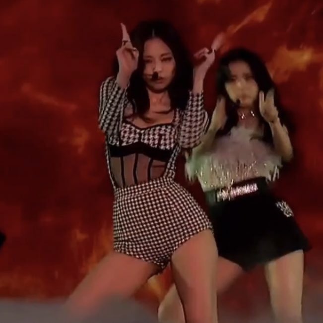 deukiethinker's tweet image. like HOW?!