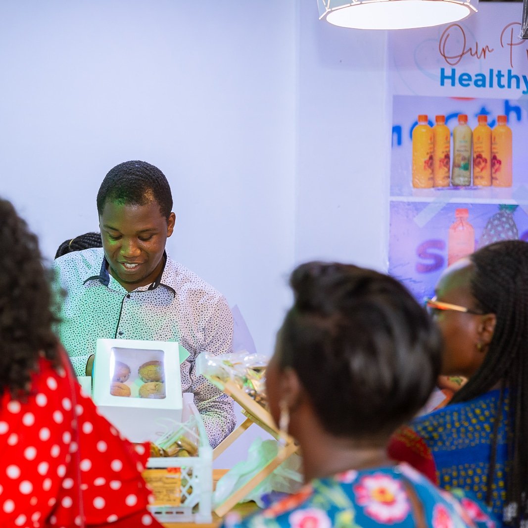 mysmoothmix's tweet photo. We are opened, come in for a treat
Locate us at ofoliwaa plaza opposite the regimanual estate near nungua barrier

#smoothmix https://t.co/a87XHULrTI
